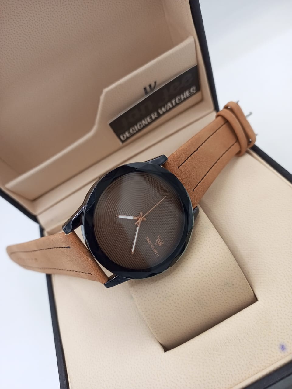 Time worth Brown Round Dial Stylish Watch - Without Box