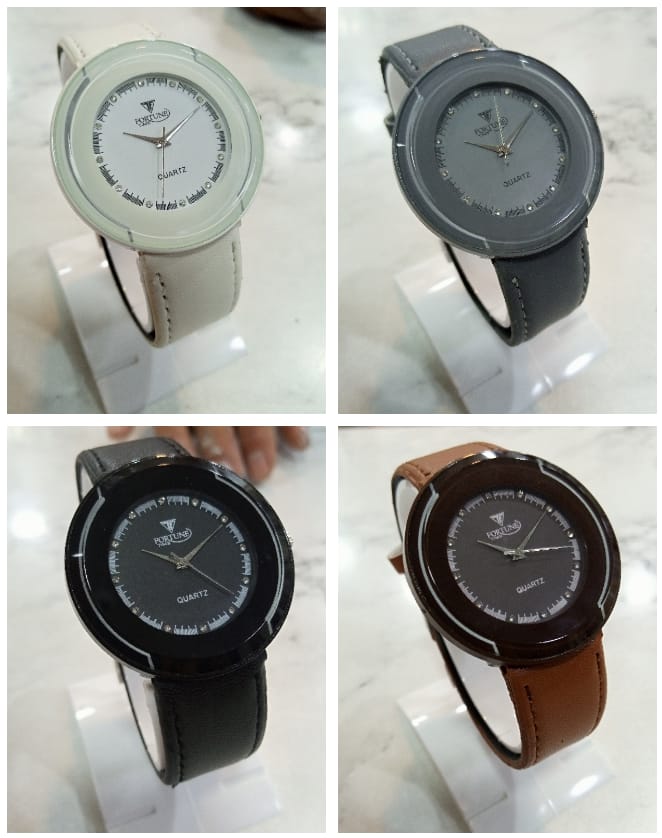 Newely Model 2023 Classic Watch For Men Attactive Dial Analog Chain Fashion Watches For Men / Boys without box (Random colour)