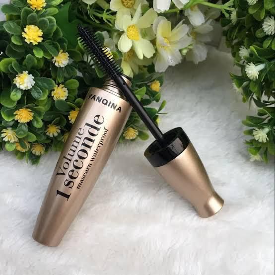 YANQINA Volume  1 Seconde  Mascara Original